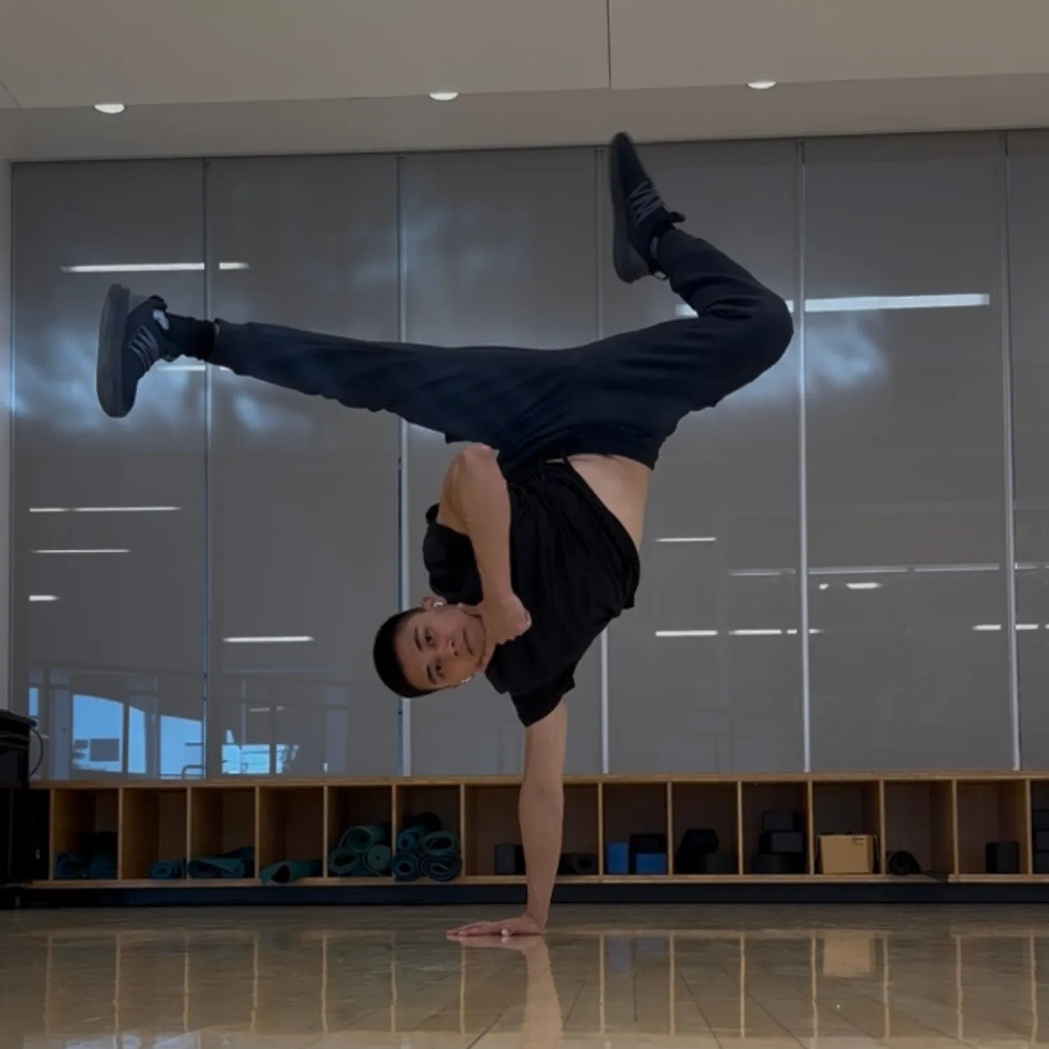 Breakdancing